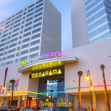 Appartement A Malabata En Face Centre Commercial Megarama & La Gare De Tgv Tangier Bagian luar foto