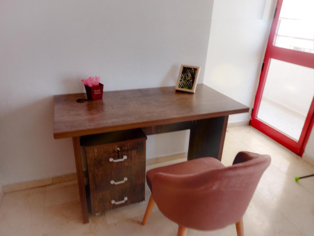 Appartement A Malabata En Face Centre Commercial Megarama & La Gare De Tgv Tangier Bagian luar foto